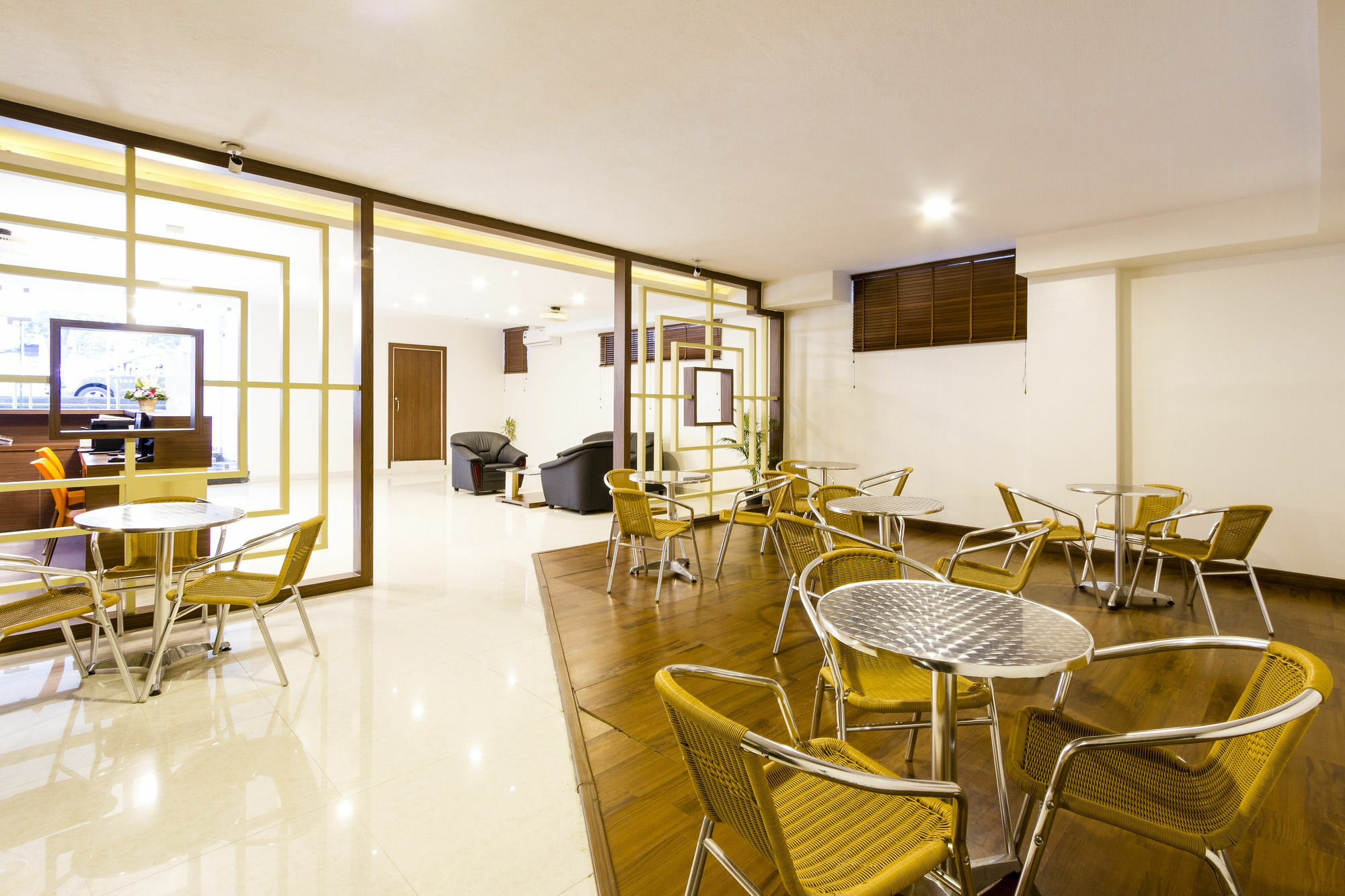 Fabhotel Grand Continent Jp Nagar Bangalore Eksteriør billede